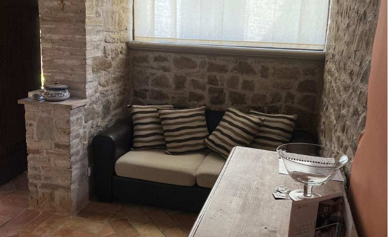 Agriturismo I Pietrini Перуджа Екстериор снимка